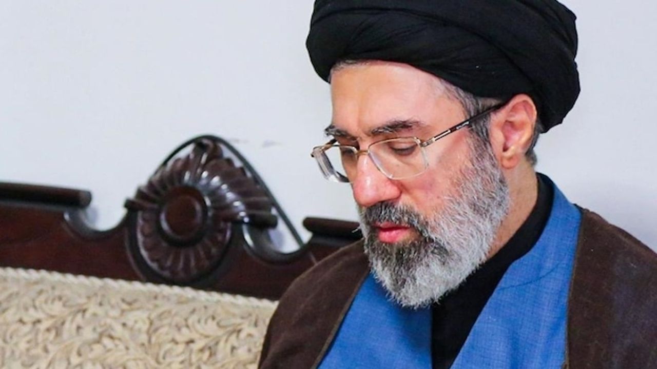 İran'ı karıştıracak Hamaney iddiası: Ülkeyi generaller yönetiyor