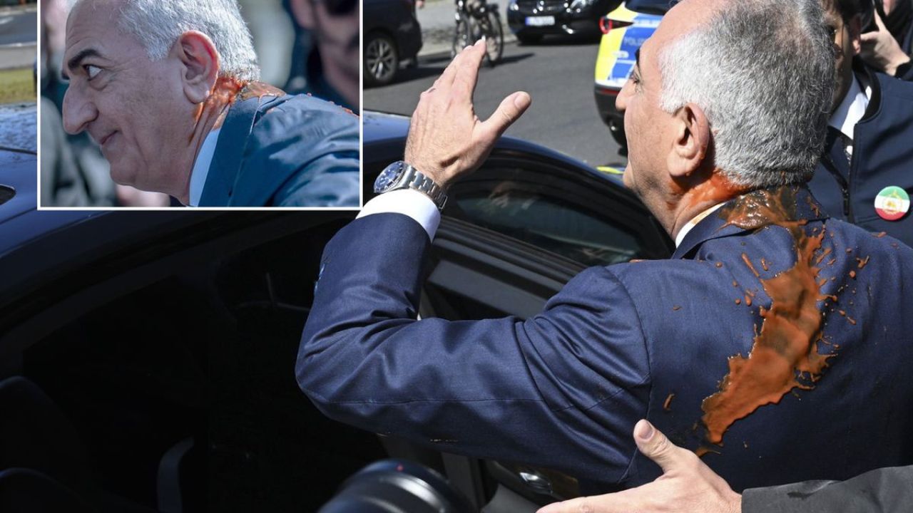 Rıza Pehlevi'ye saldırı! Koşarak kaçtı