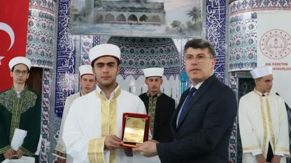 Şanlıurfa’yı gururlandırdı! Genç Hatipler Yarışmasında bölge birincisi oldu!