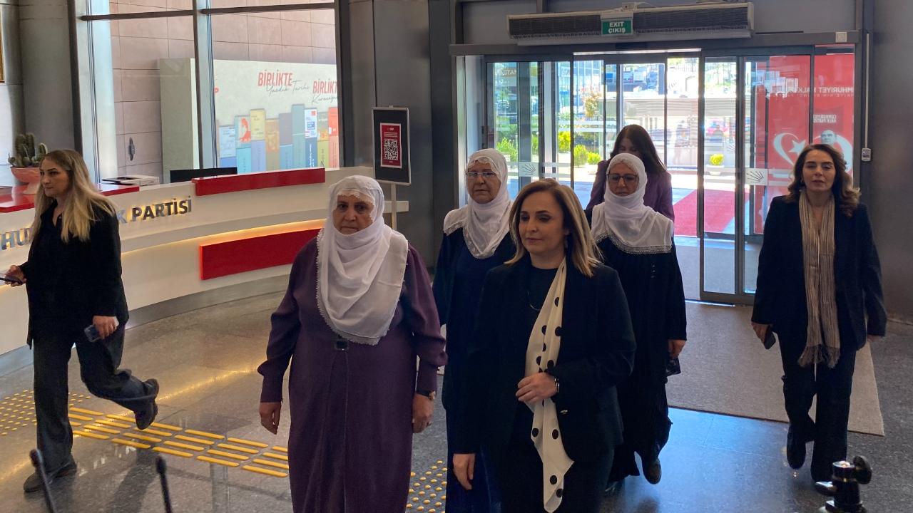 Dem Parti Sözcüsü Doğan’dan CHP’ye anneler günü ziyareti