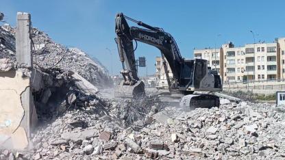 Şanlıurfa’da yıkım paniği: Öğrenciler sınıflara kaçtı!