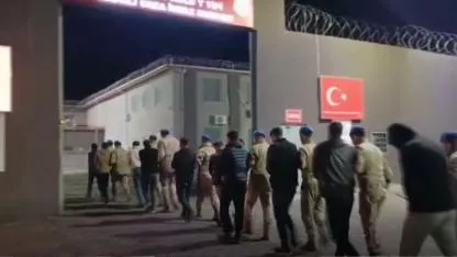 Urfa'da zehir tacirlerine ağır darbe: Çok sayıda göz altı!