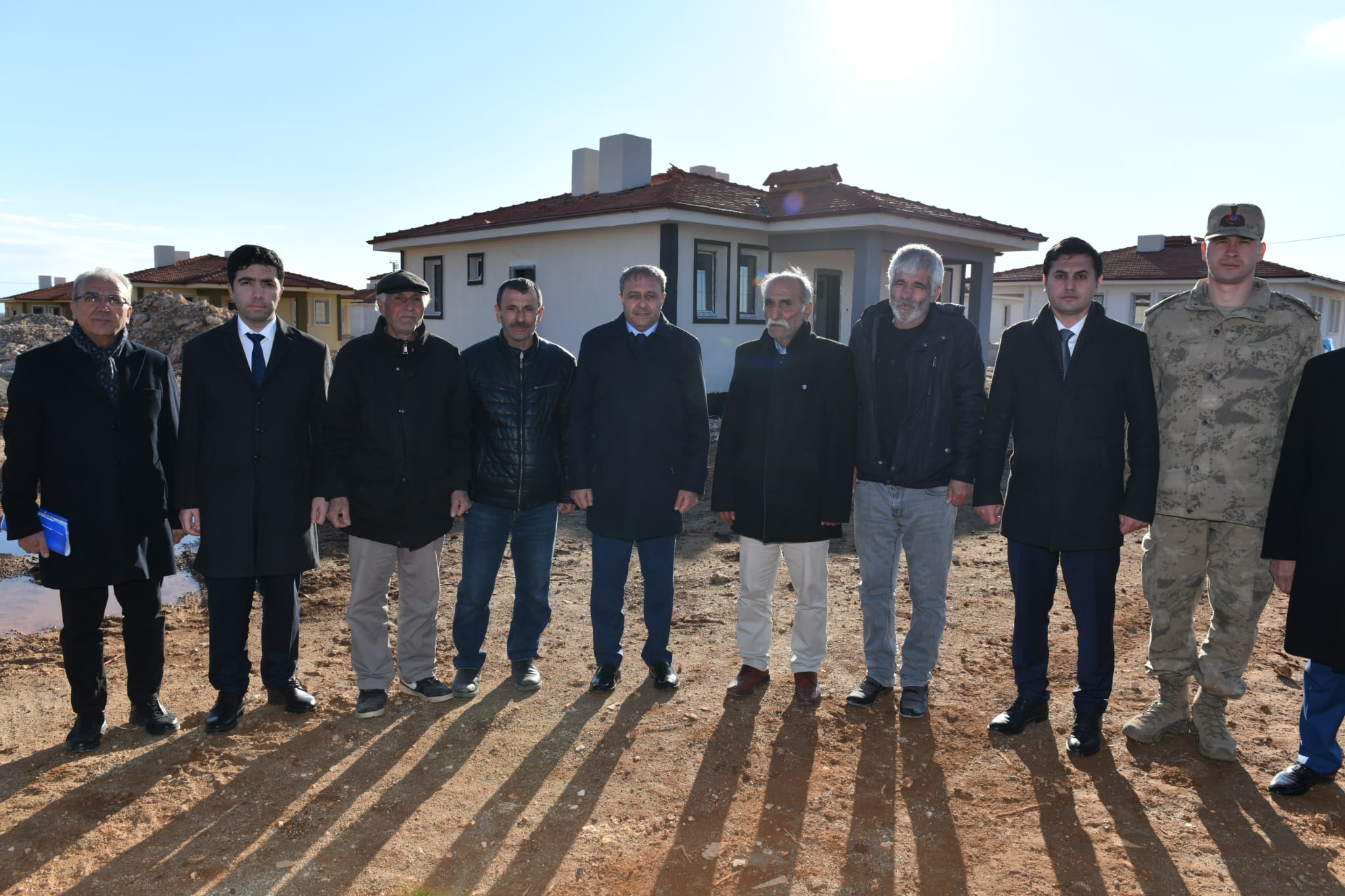 Vali Şıldak Halfeti'de Temaslarda Bulundu