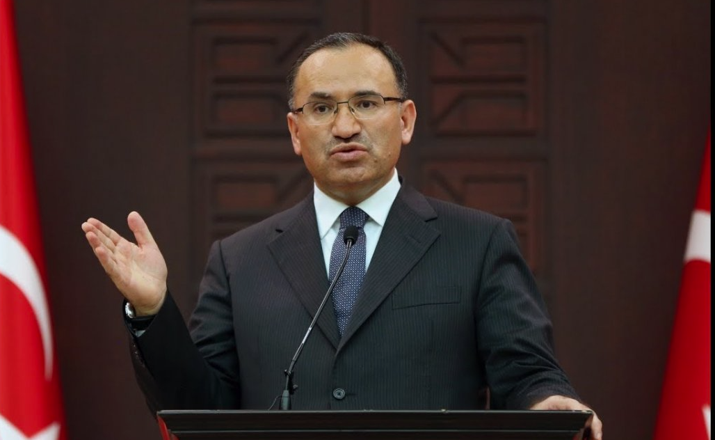 Bekir Bozdağ, Sırrı Süreyya Önder'i ziyaret etti