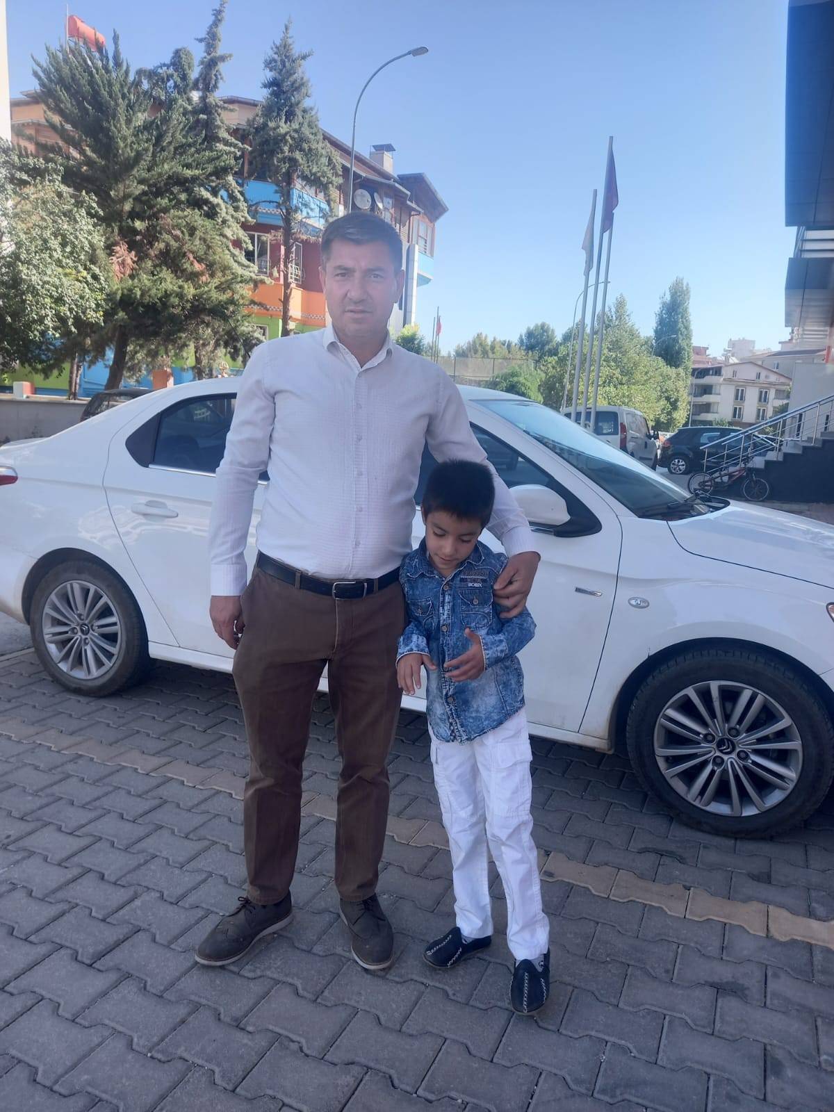 Otizmli Onurcan Gözyaşları İçinde Son Yolculuğuna Uğurlandı
