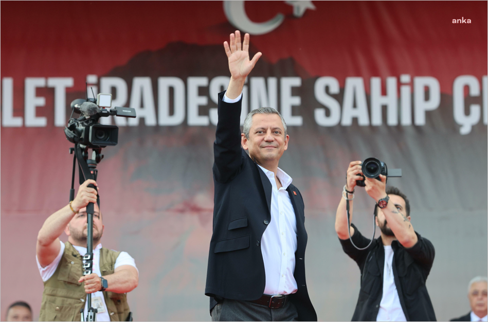 "Bu memleketin kaderi milyonların iradesiyle belirlenecek"!