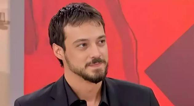 Ünlü Oyuncudan Yürek Burkan İtiraf!