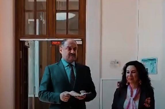 Şanlıurfa’nın Karagül Kokusu Paris’i Sardı!