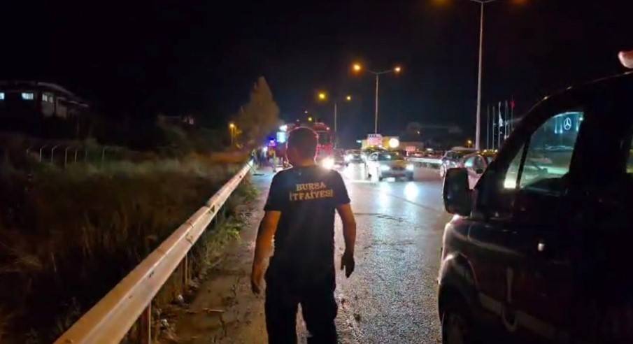 Düğünde Havai Fişek Yangın Çıkardı, Salon Boşaltıldı