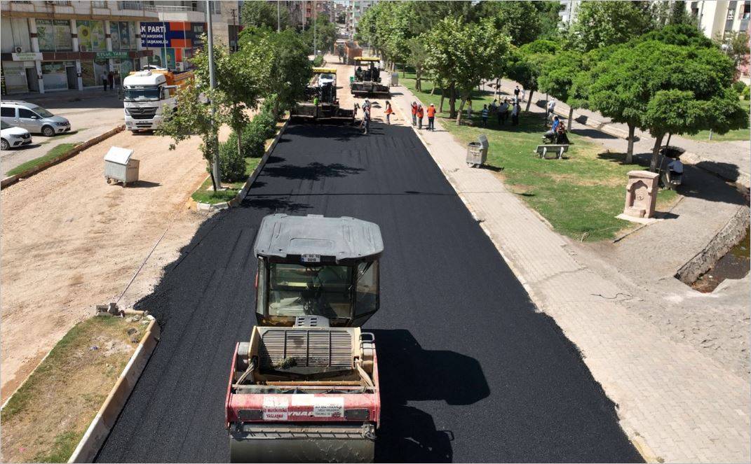 Şanlıurfa’da Asfalt Mesaisi Viranşehir’de Sürüyor!