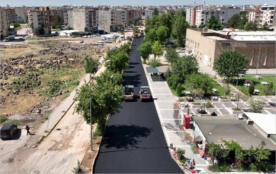 Şanlıurfa’da Asfalt Mesaisi Viranşehir’de Sürüyor!