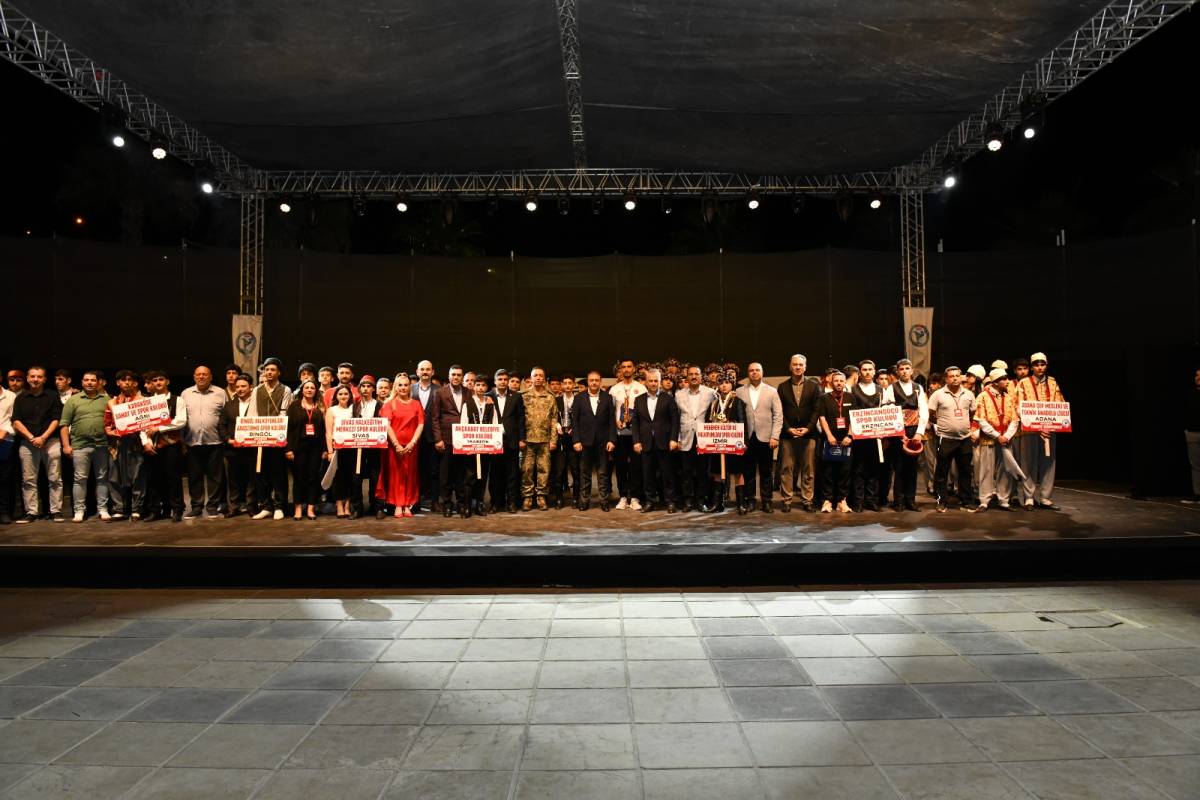 Şanlıurfa’da Halk Oyunları Finali Coşkuyla Tamamlandı