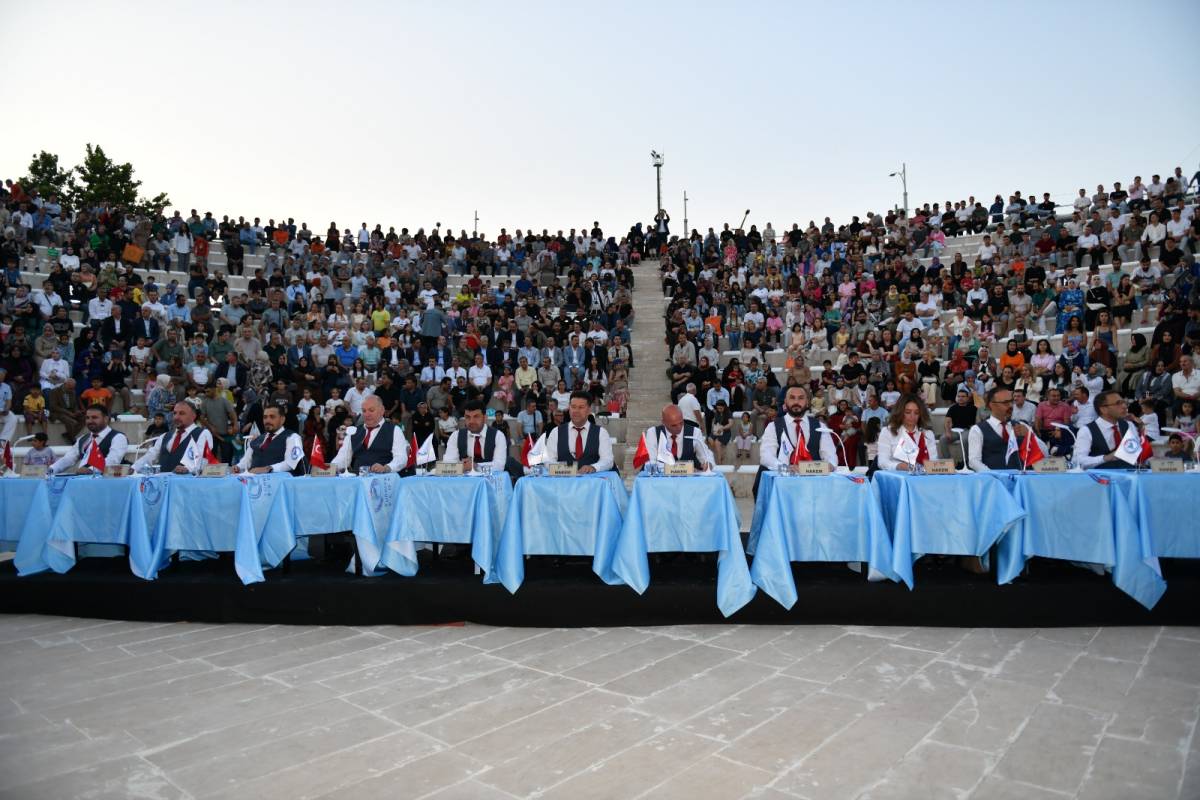 Şanlıurfa’da Halk Oyunları Finali Coşkuyla Tamamlandı