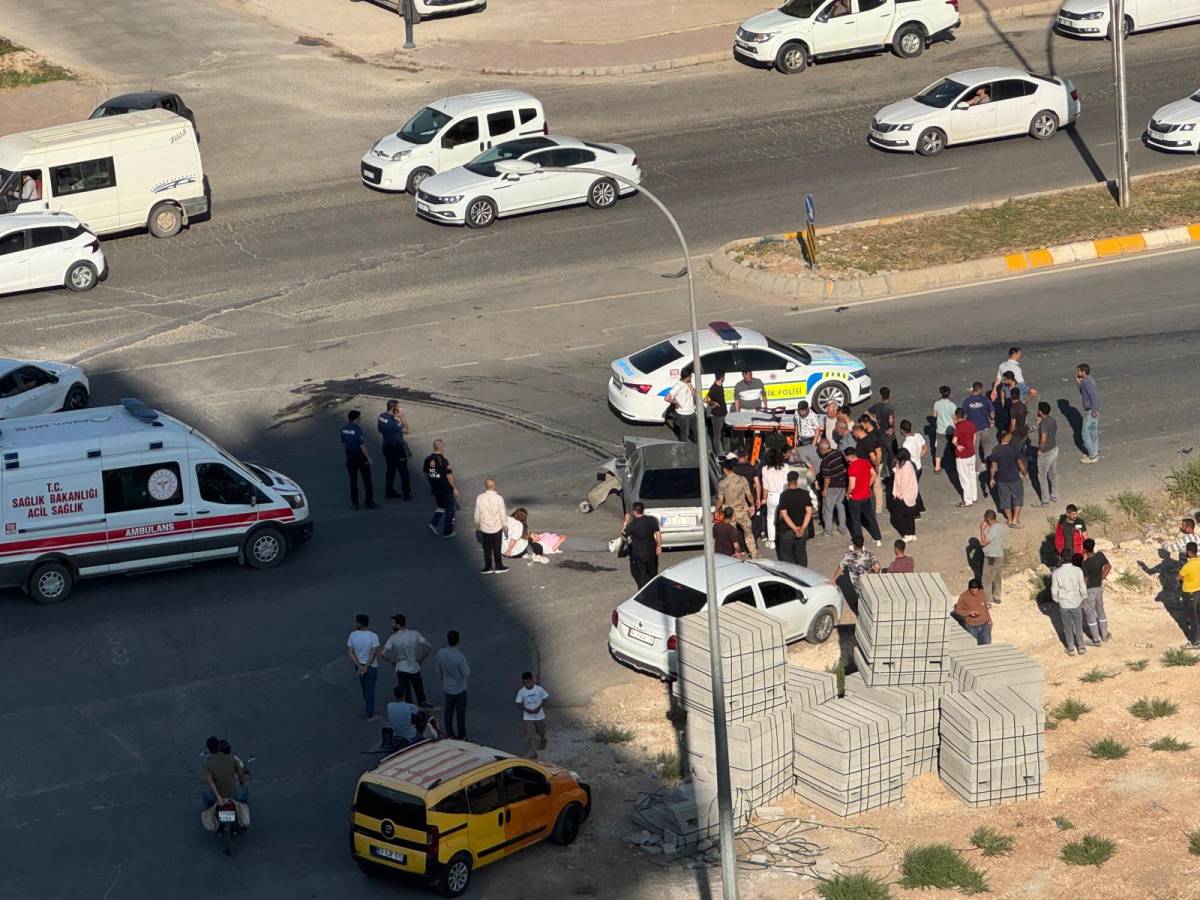 Şanlıurfa’da Direksiyon Hakimiyetini Kaybeden Kadın Sürücü Dehşet Saçtı!