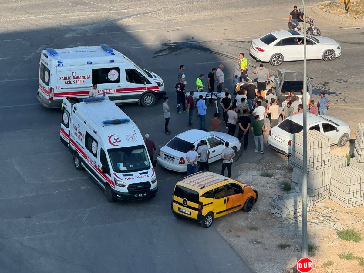 Şanlıurfa’da Direksiyon Hakimiyetini Kaybeden Kadın Sürücü Dehşet Saçtı!