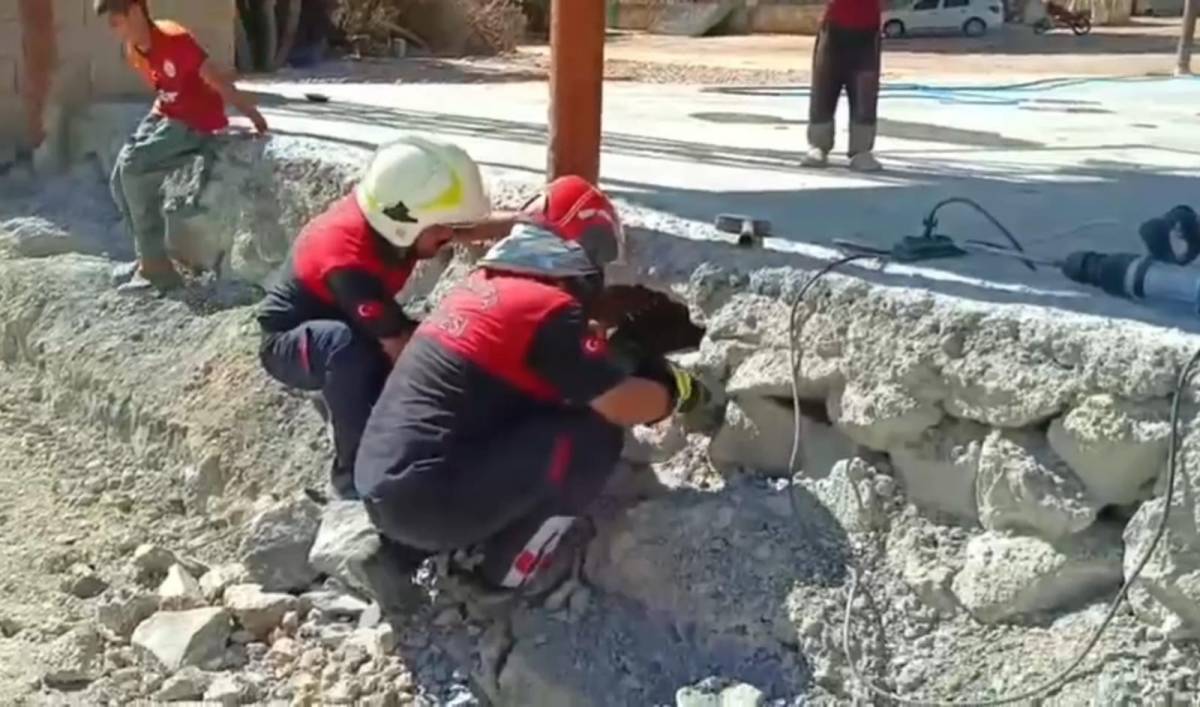 Urfa’da Betonun Altında Mahsur Kaldılar