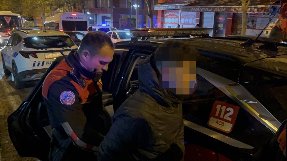 Polisten Kaçarken Kaza Yaptılar: 3 Yaralı