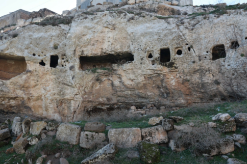 Urfa’da Tarihi Keşiş Mağaraları İhmal Kurbanı