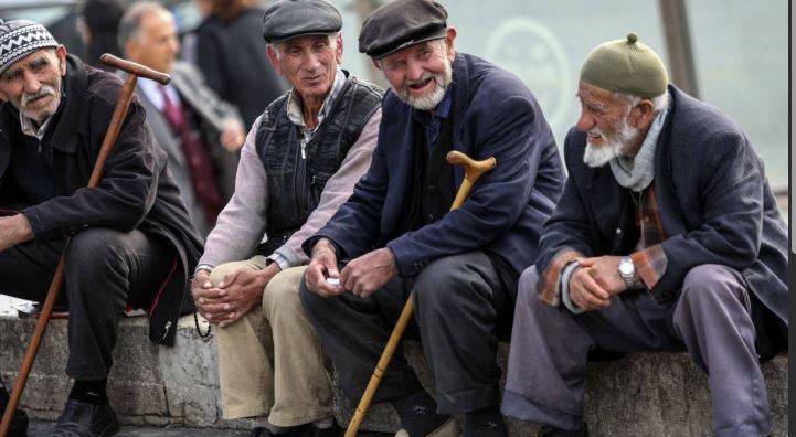 İsteğe Bağlı Sigorta İle Nasıl Emekli Olunur?