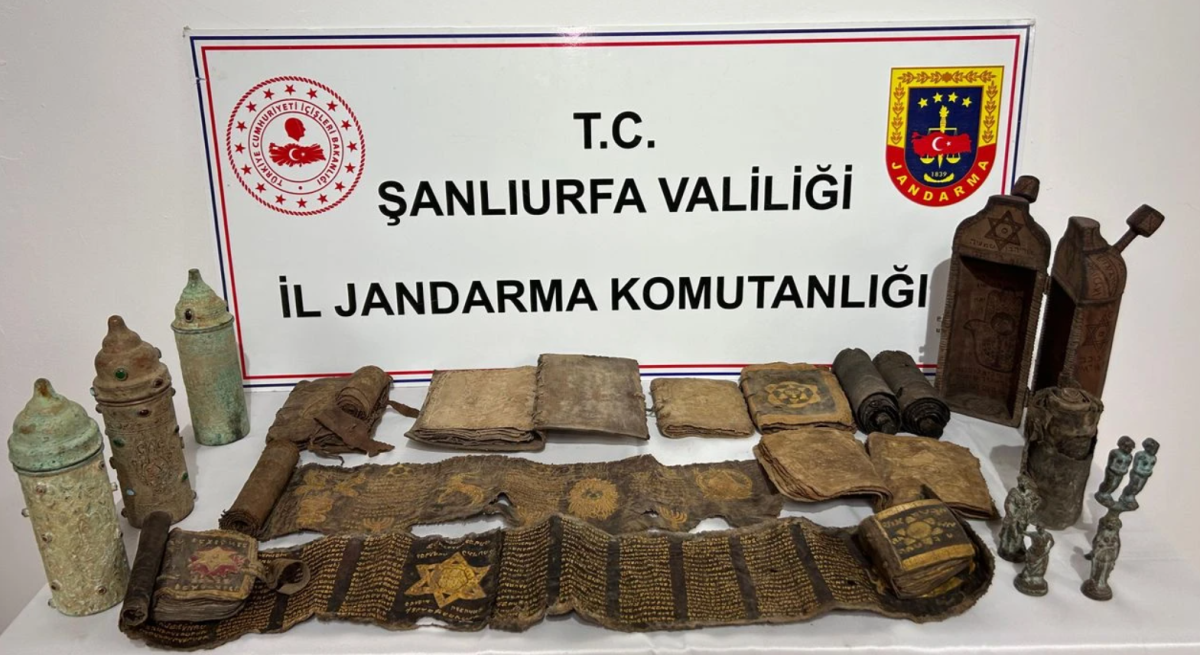 Şanlıurfa’da Kaçak Tarihi Eserler Ele Geçirildi