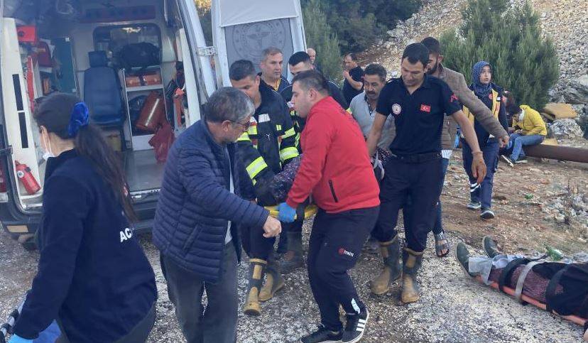 İşçi Servisi Şarampole Devrildi: 4 ölü, 14 Yaralı