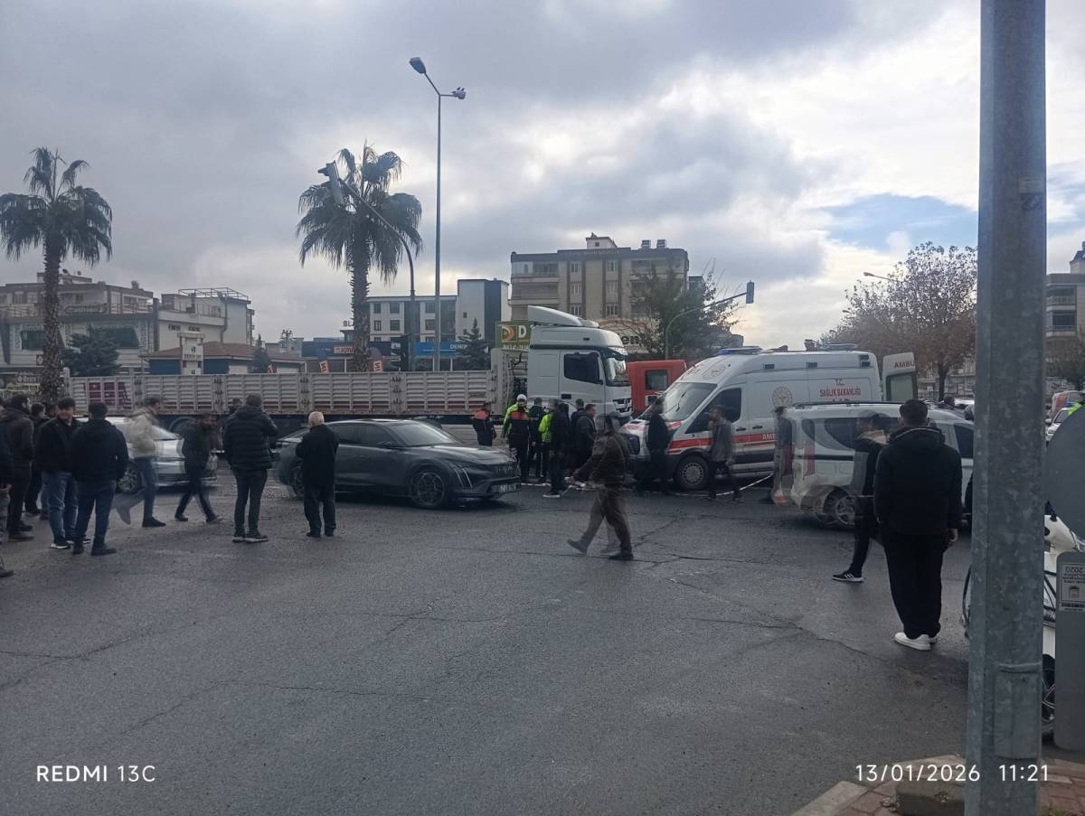 Şanlıurfa'da Tır İle Motosiklet Çarpıştı: 1 Ölü