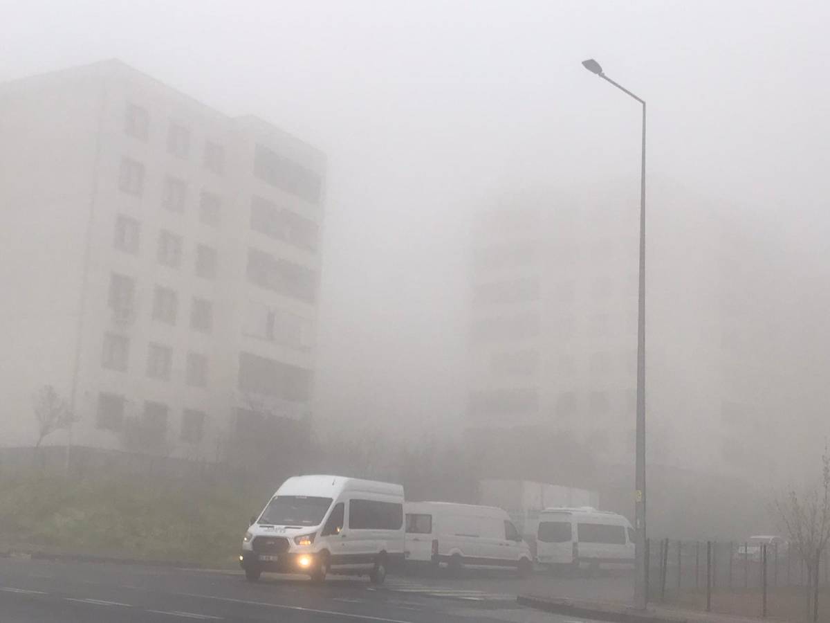Şanlıurfa’da sis nedeniyle görüş mesafesi düştü!