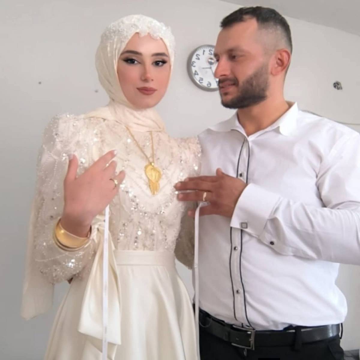 Bugün düğünleri olacak çift evlerinde ölü bulundu!