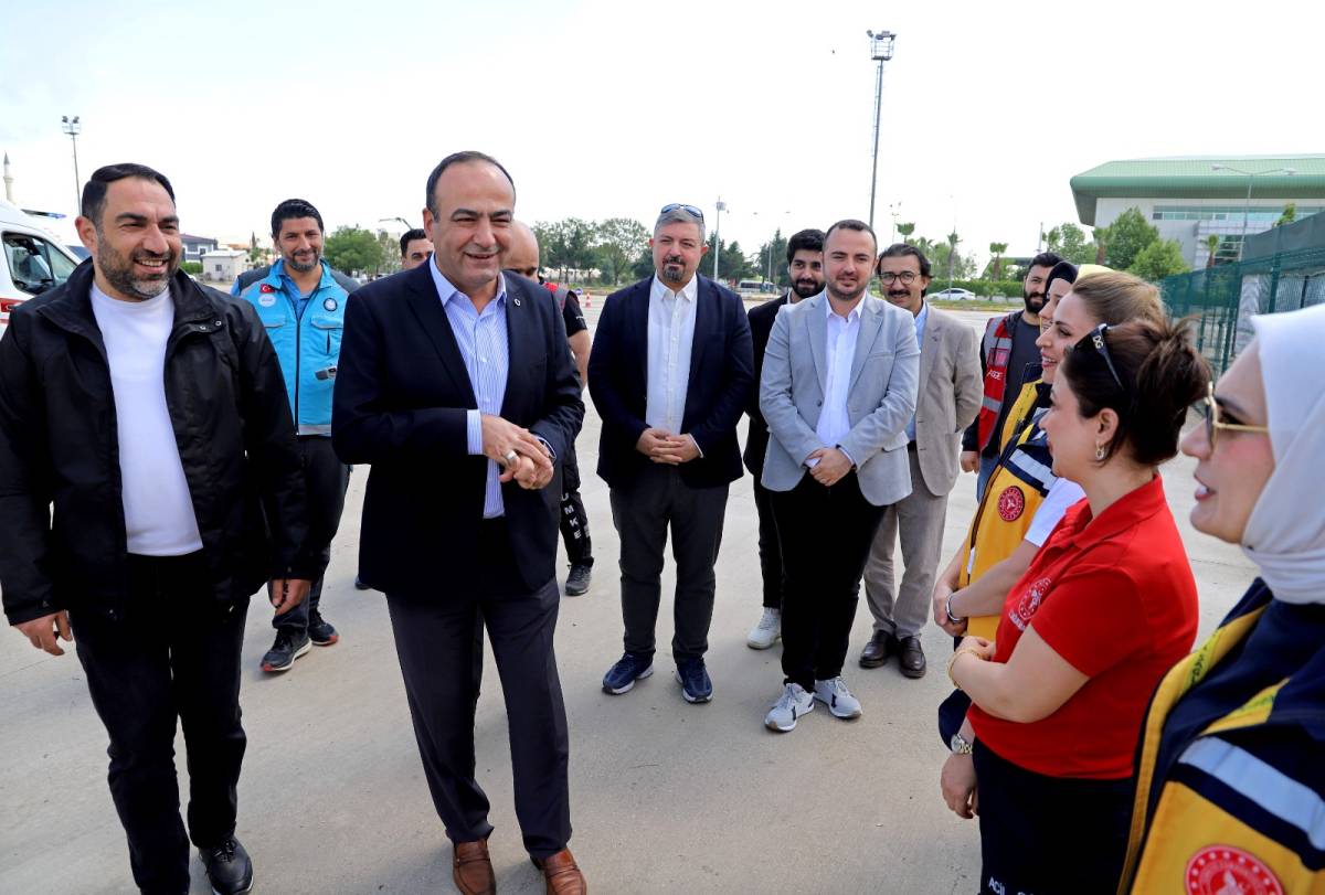 Kadın paramediklerden zorlu sürüş parkuru