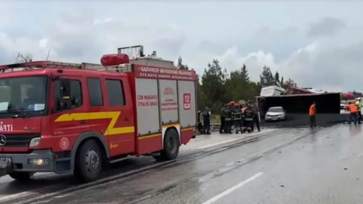 Kayganlaşan zeminde feci kaza!