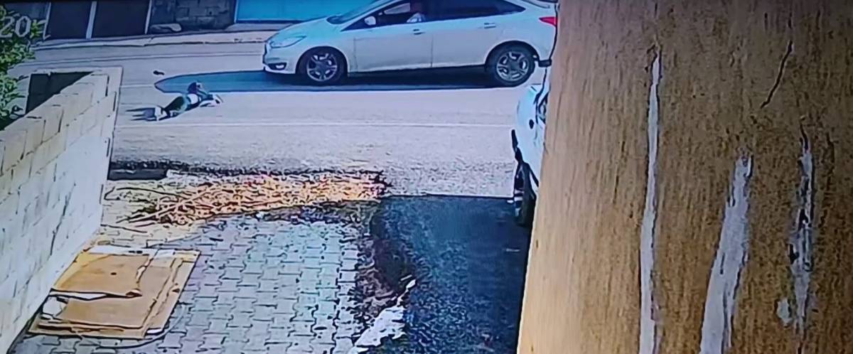 Yola fırlayan çocuğa otomobil çarptı!