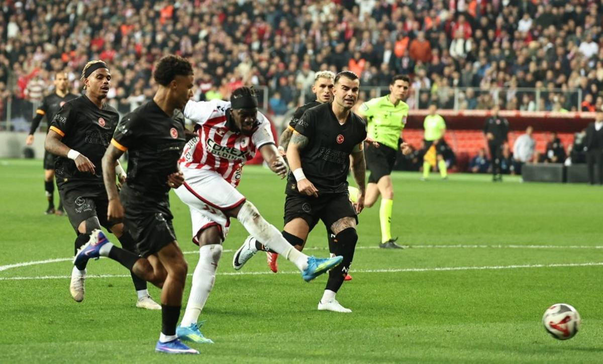Galatasaray, Samsunspor’a mağlup oldu!