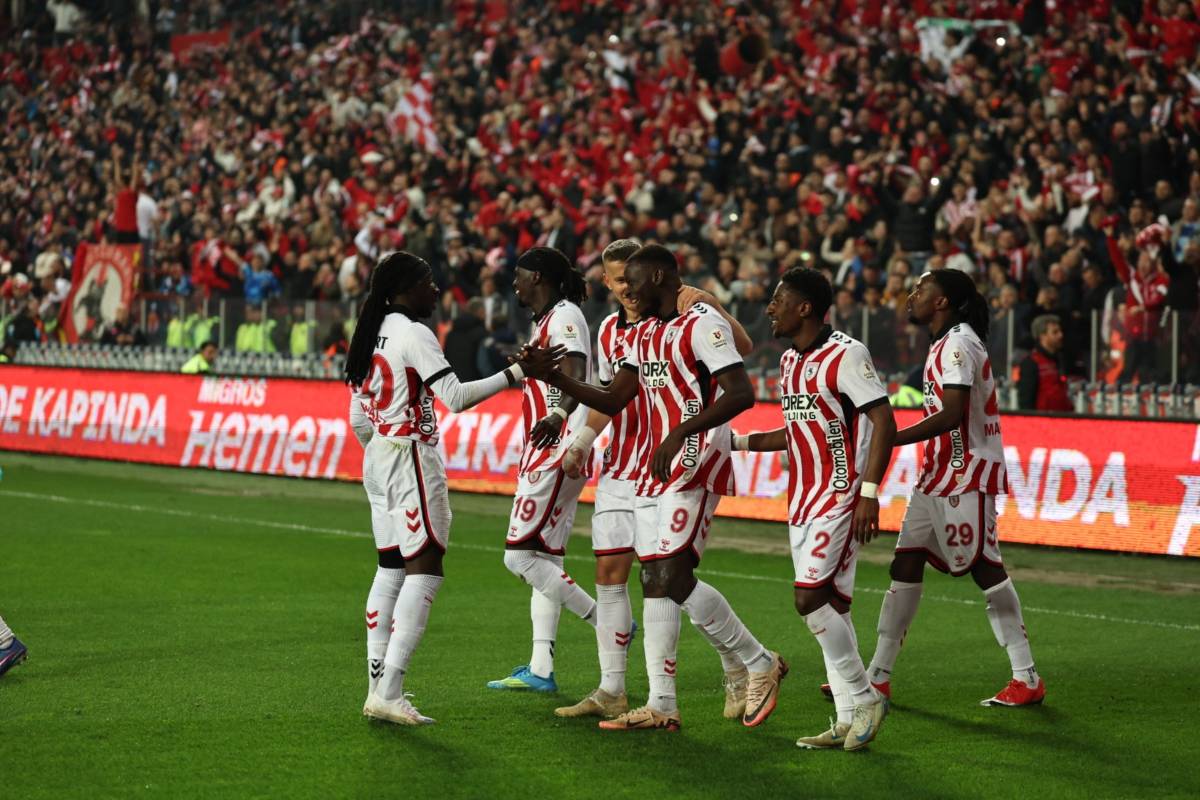 Galatasaray, Samsunspor’a mağlup oldu!
