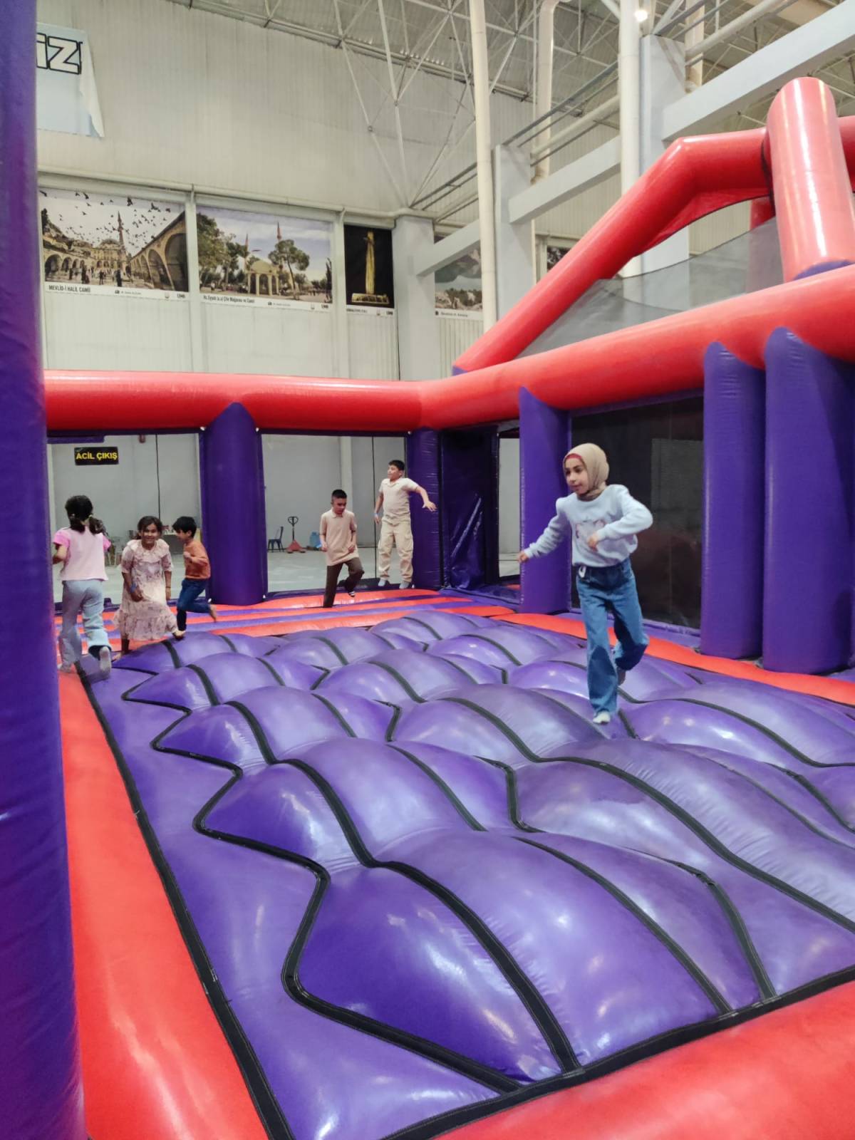 Şanlıurfa Büyükşehir Belediyesi’nden anlamlı festival desteği!