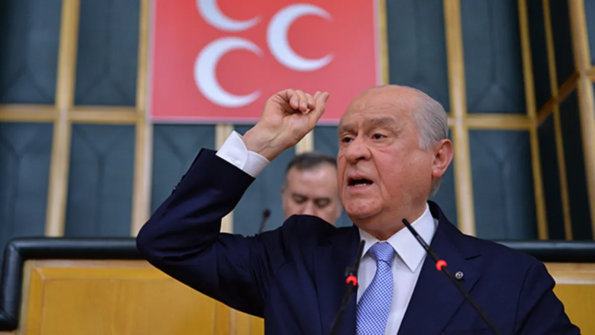 Bahçeli “Dönsün” demişti: Destici’den “ Def olup gidersin”