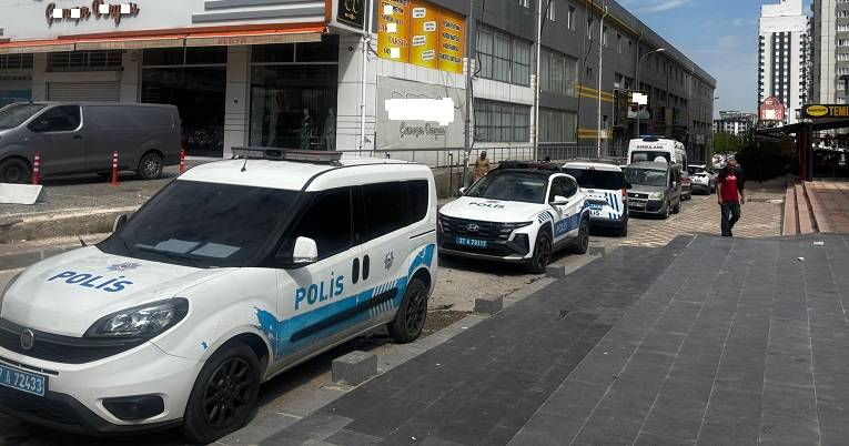 Cezaevinden çıkan bir şahıs eşini rehin aldı!