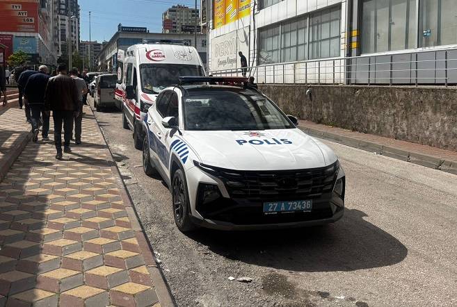 Cezaevinden çıkan bir şahıs eşini rehin aldı!