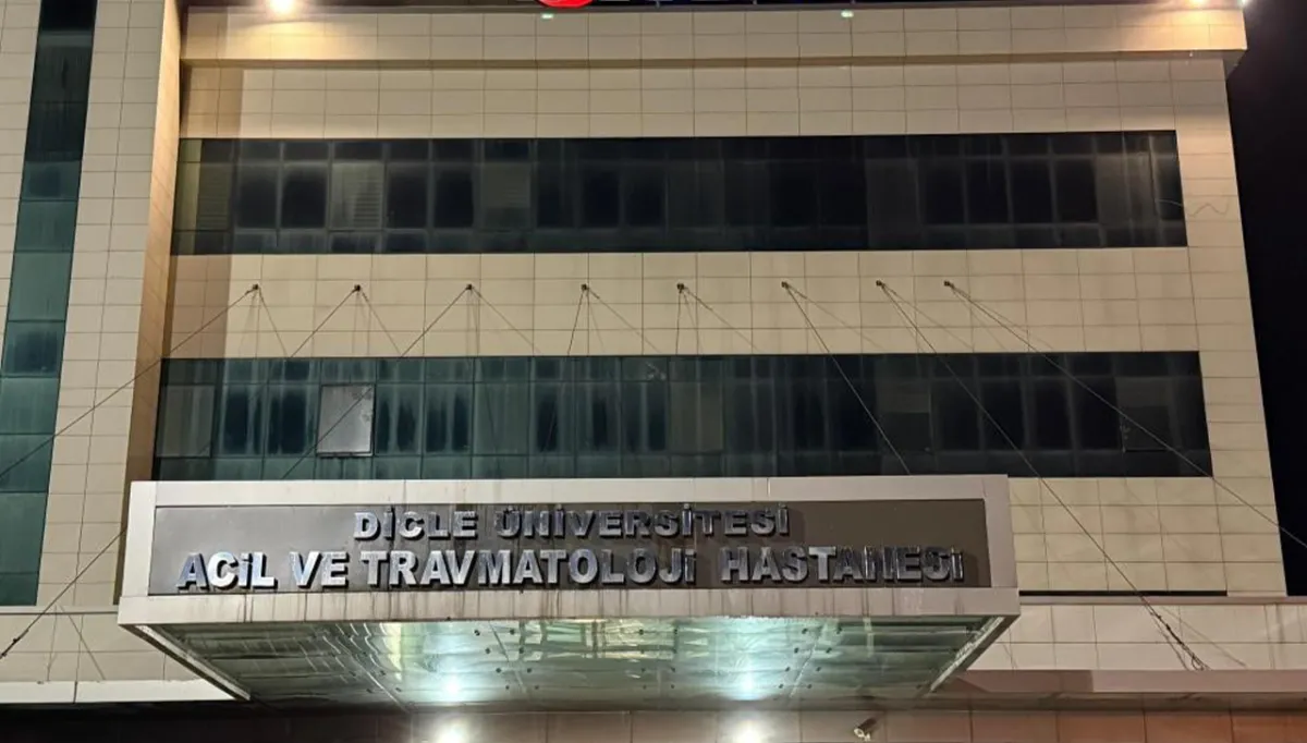 Kıraathane önünde dehşet saçtı: Hastaneye kaldırıldı!