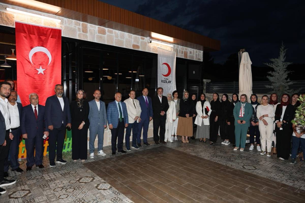 Gülpınar: “Kızılay'ın hilali umut olmuştur” !
