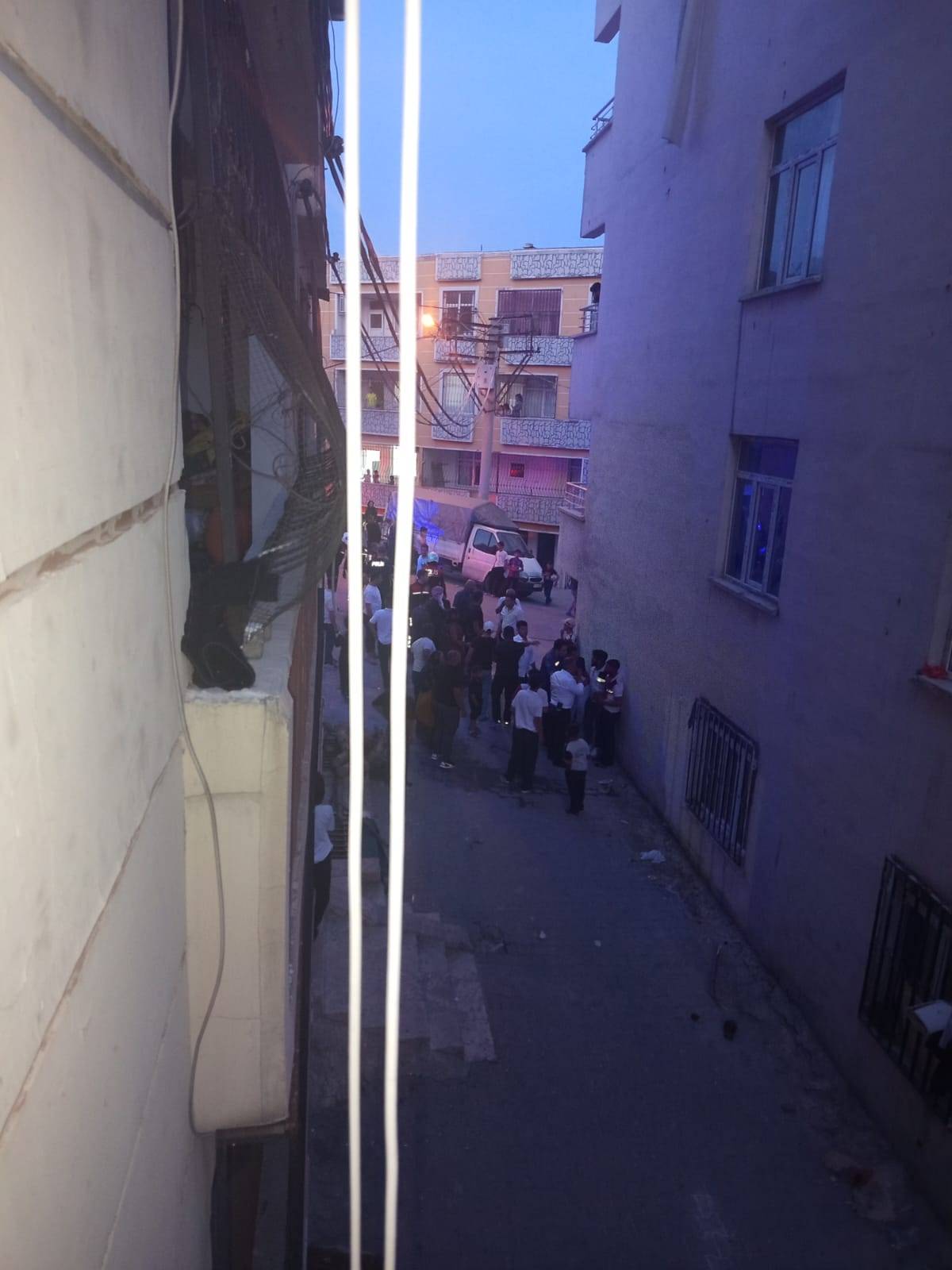 Şanlıurfa'da taşlı ve sopalı kavga: Yaralılar var!