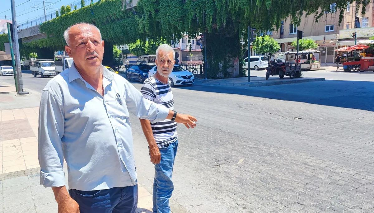 Adana'da feci kaza: İki aracın altında kaldı!