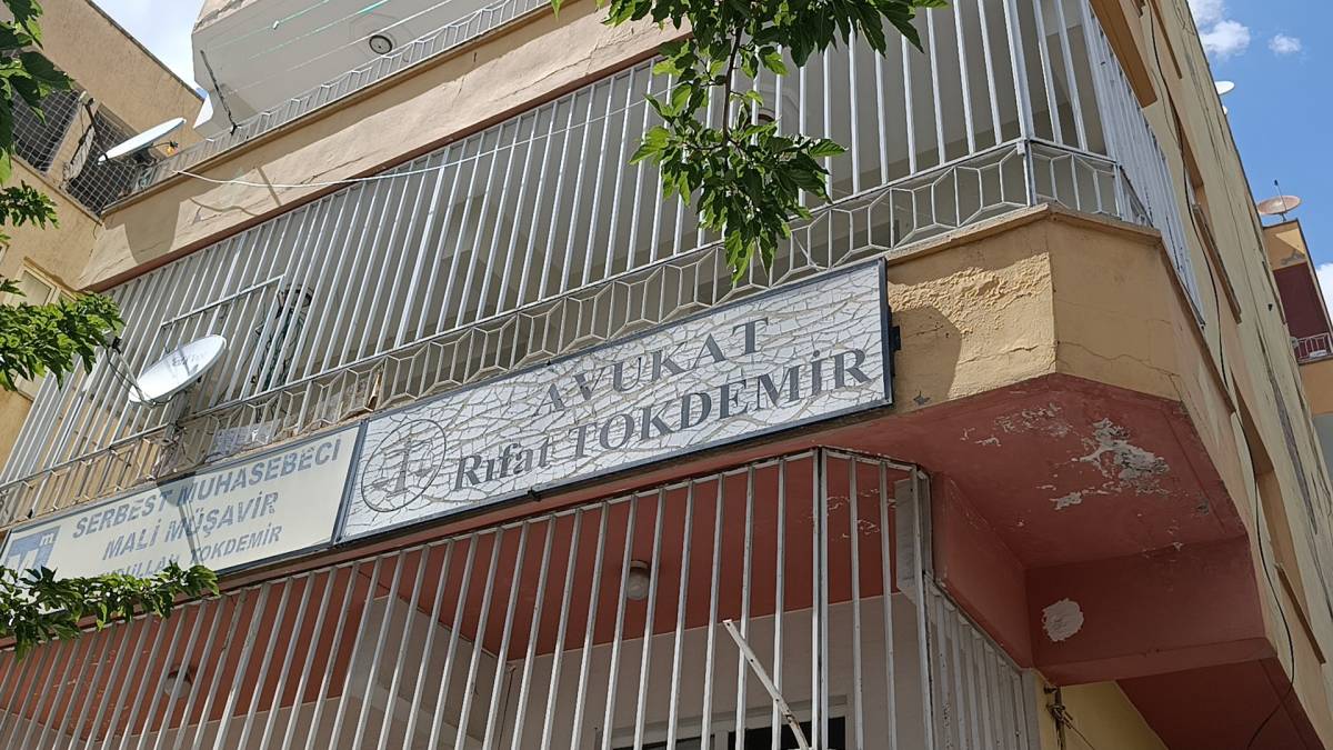 Urfa'da hukuk bürosuna silahlı saldırı!