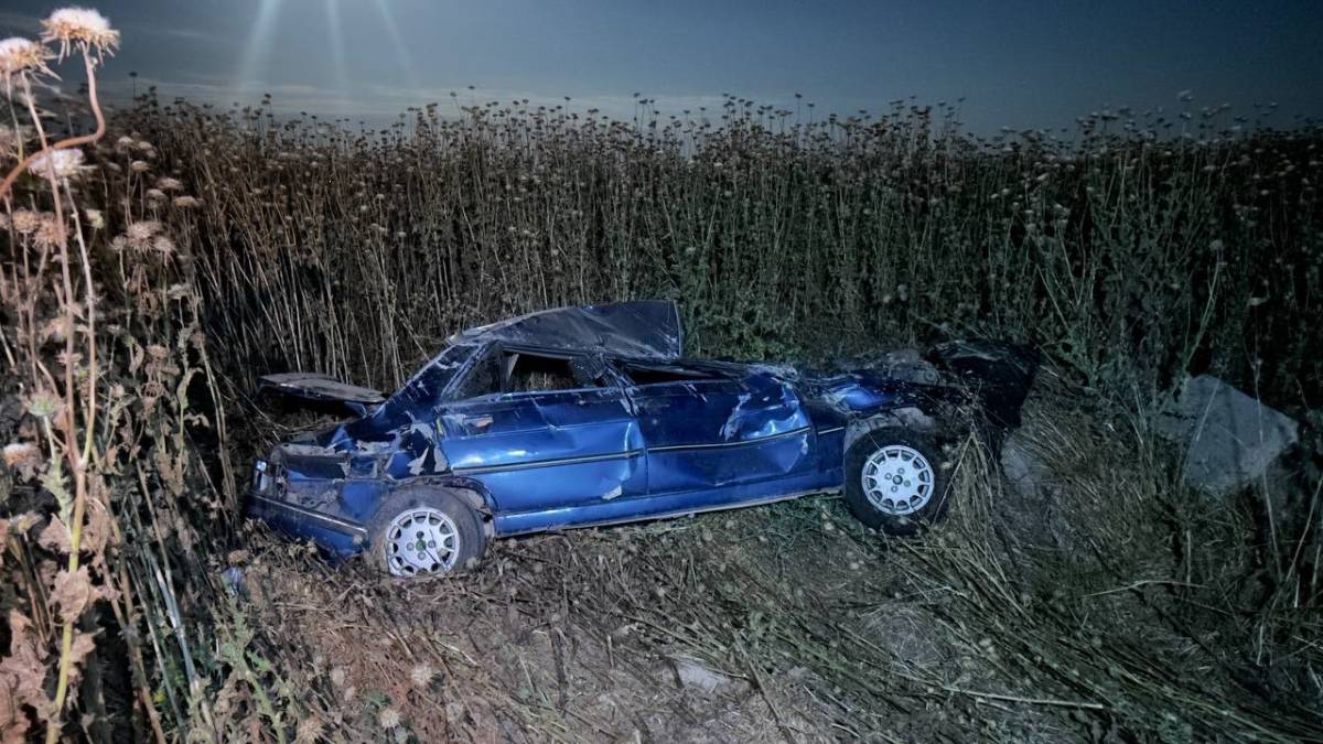 Şanlıurfa'da otomobil şarampole devrildi: Çok sayıda yaralı var!