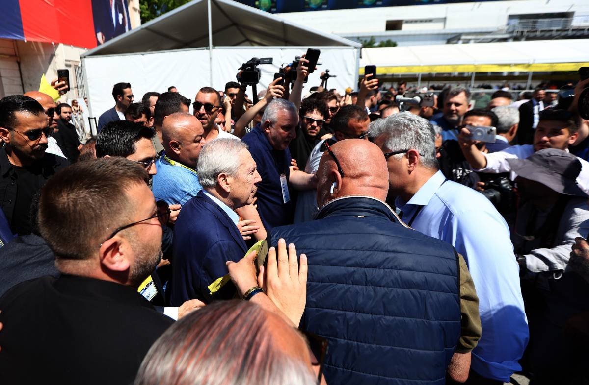 Fenerbahçe’de kritik gün: Adaylara büyük ilgi!