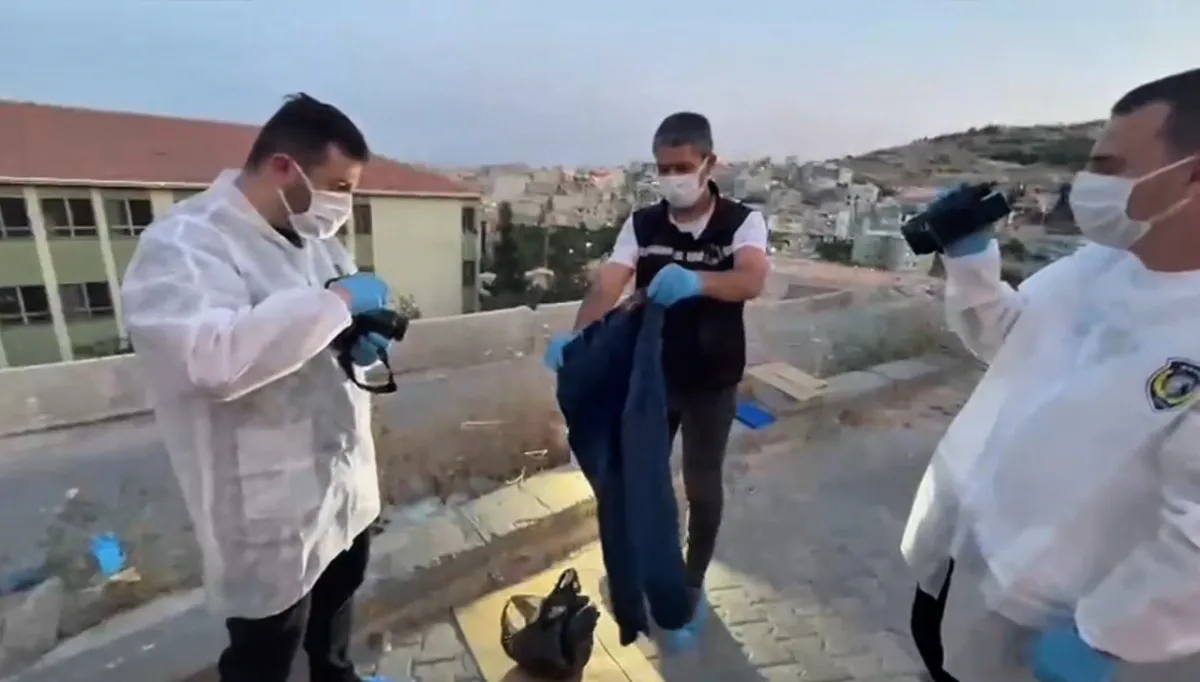 Urfa'da eişini öldürüp intihar süsü verdi!