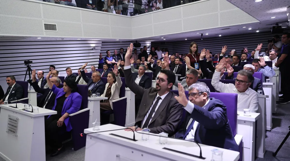 Buca Belediyesi'nde Başkanvekili CHP'li Hüseyin Benzer oldu!