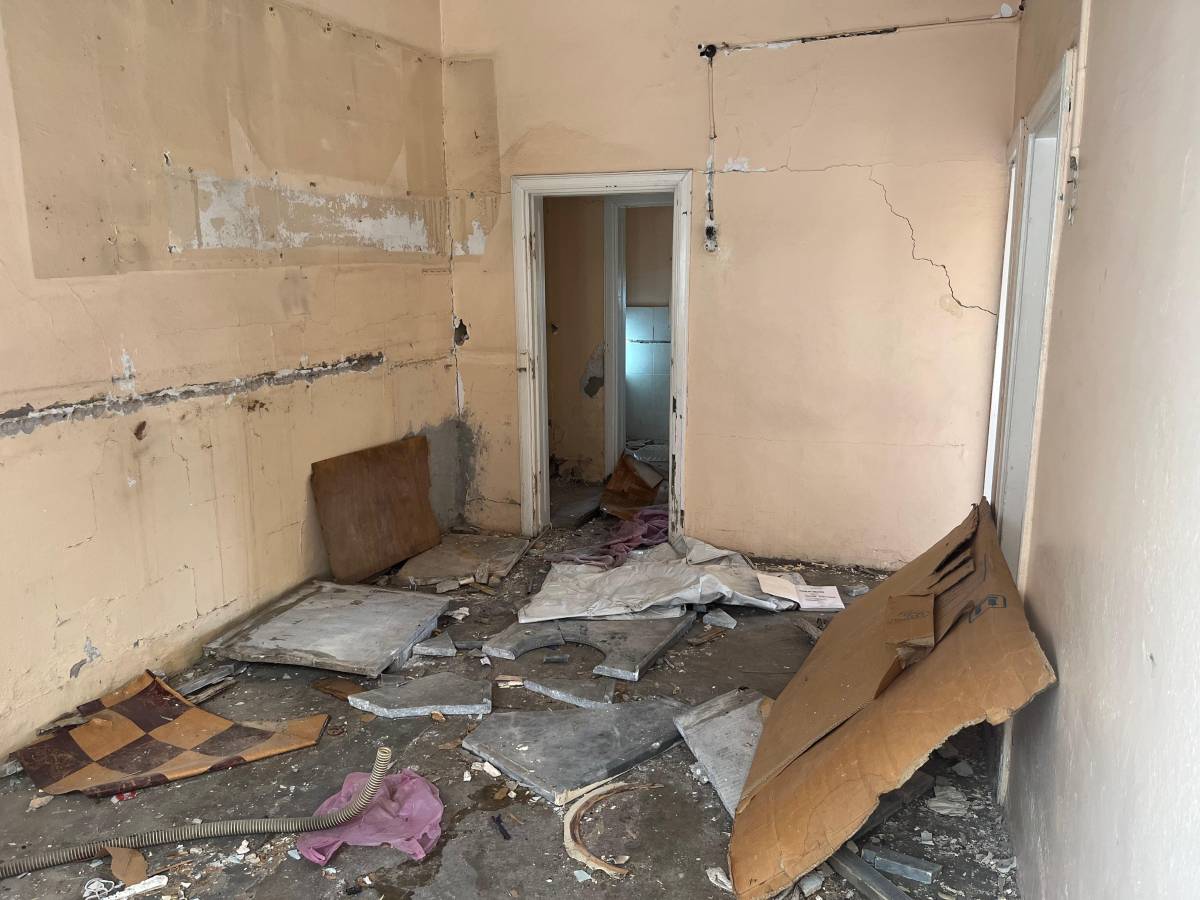Urfa’da mahalleli isyan etti! Metruk evler madde bağımlılarına mesken oldu!