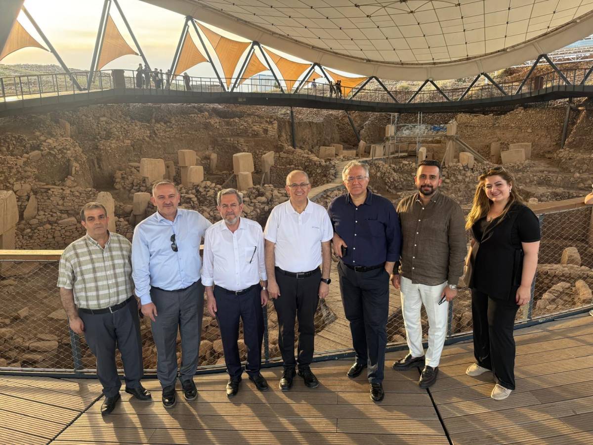 Üniversite hastaneleri için kritik toplantı Şanlıurfa’da yapıldı!