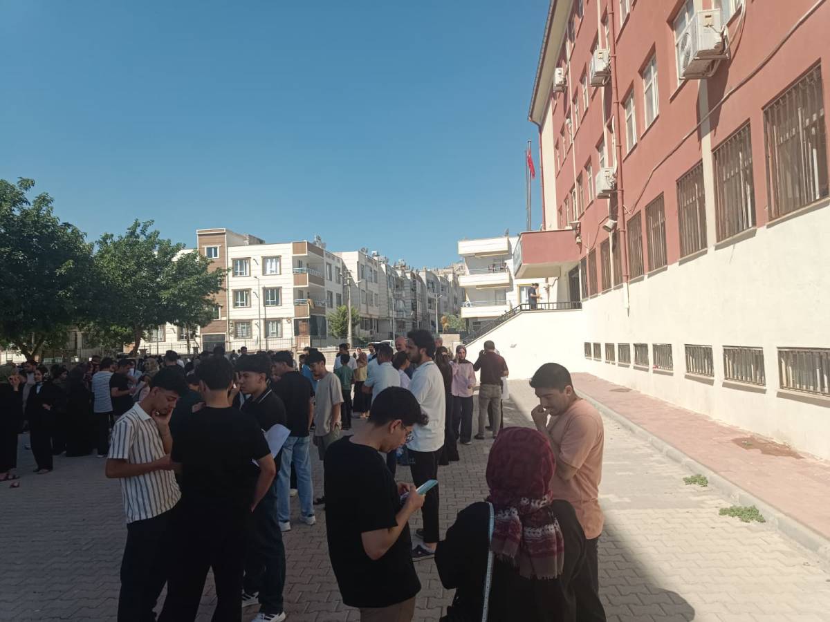 YKS maratonunda ikinci gün: 2 milyona yakın aday katılacak!