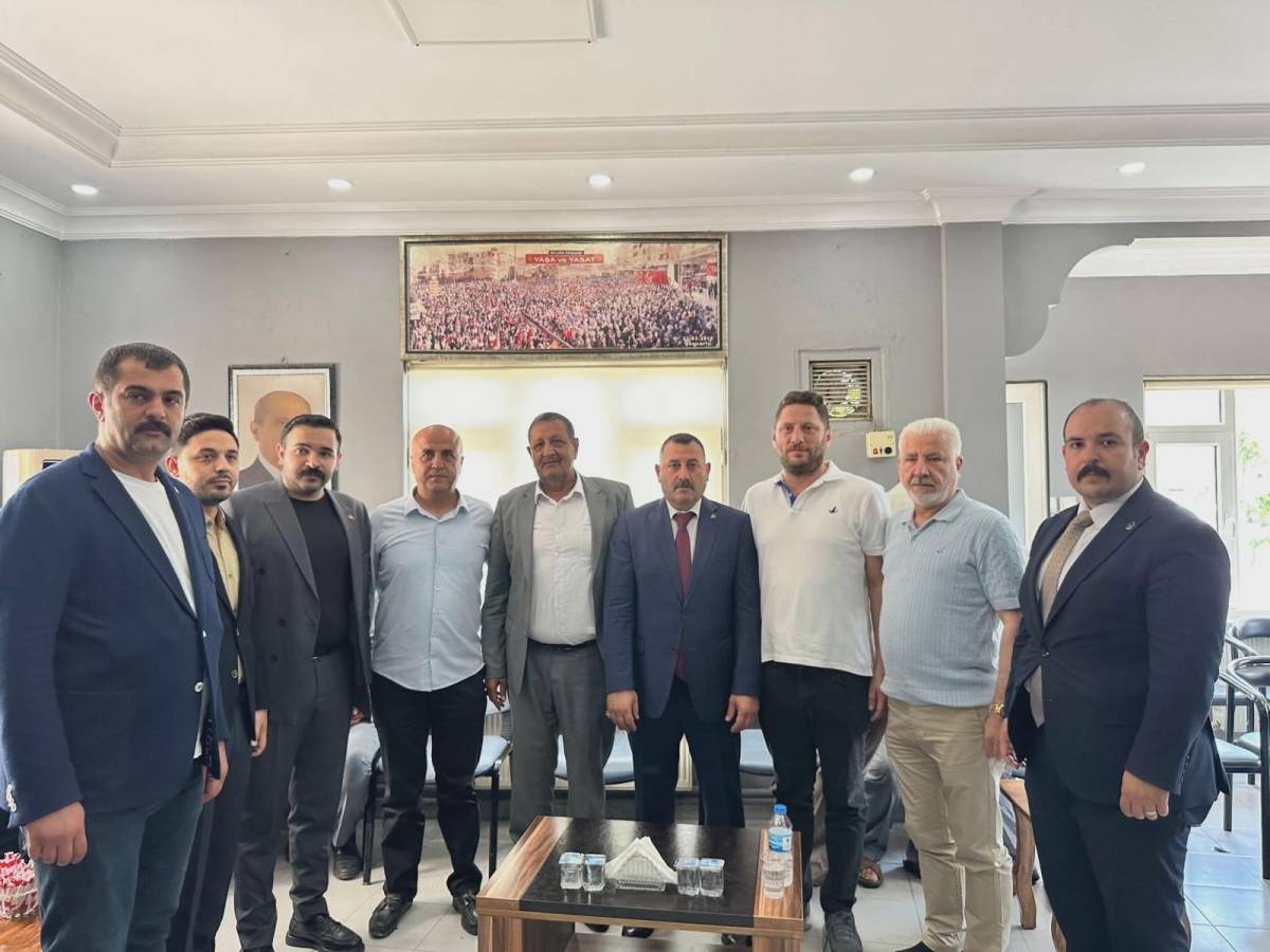 Özyavuz’dan MHP İl Yönetimine destek ve tebrik ziyareti!